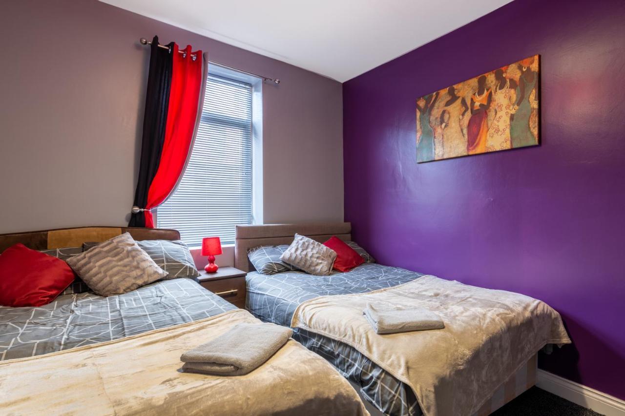 Stockton Town Centre Spacious Apartment Free Parking And Wifi Exterior photo