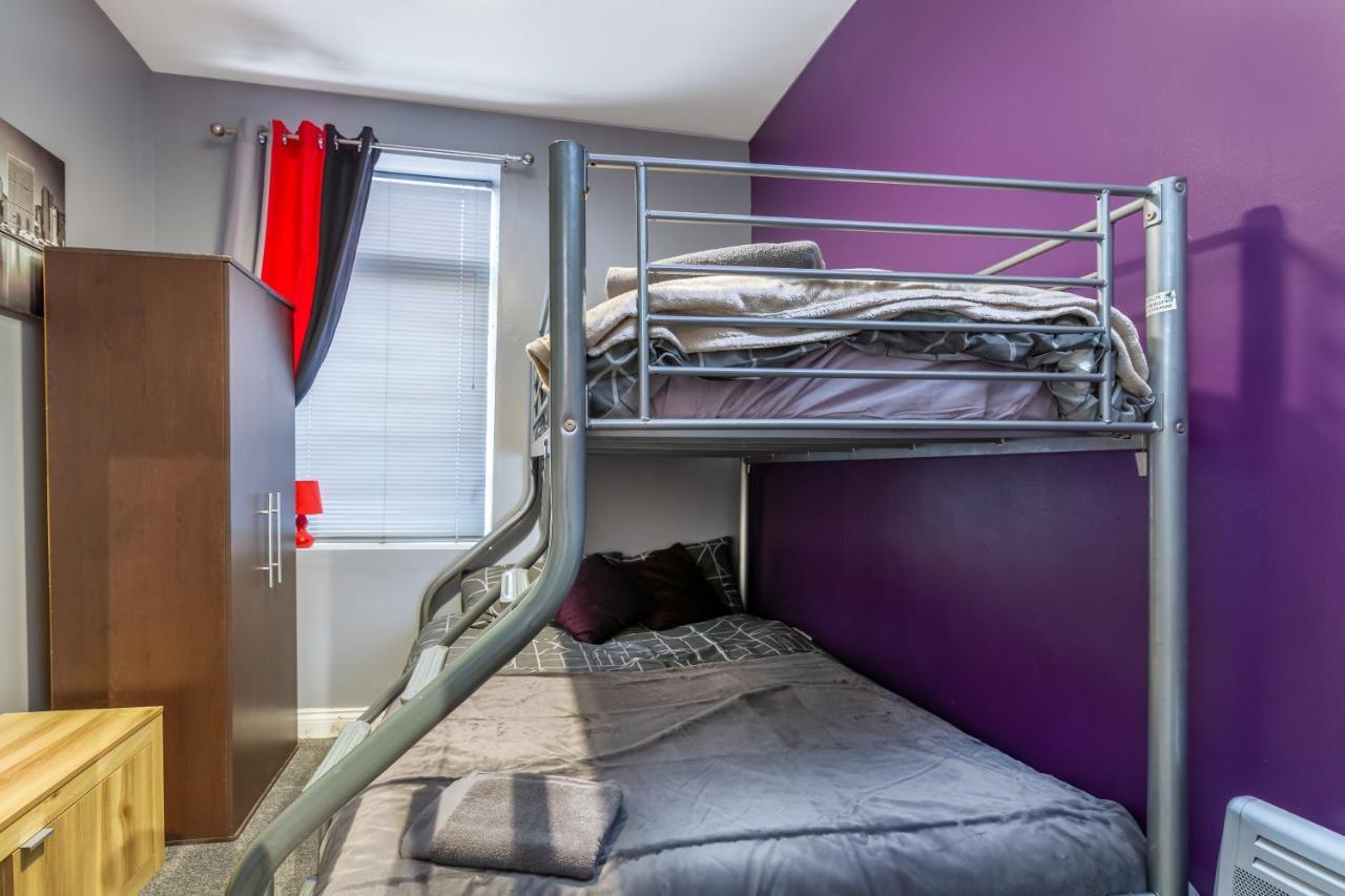 Stockton Town Centre Spacious Apartment Free Parking And Wifi Exterior photo