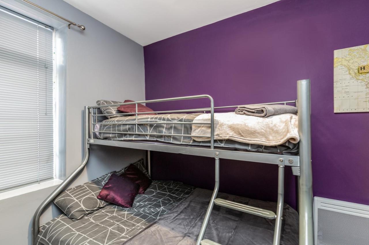 Stockton Town Centre Spacious Apartment Free Parking And Wifi Exterior photo